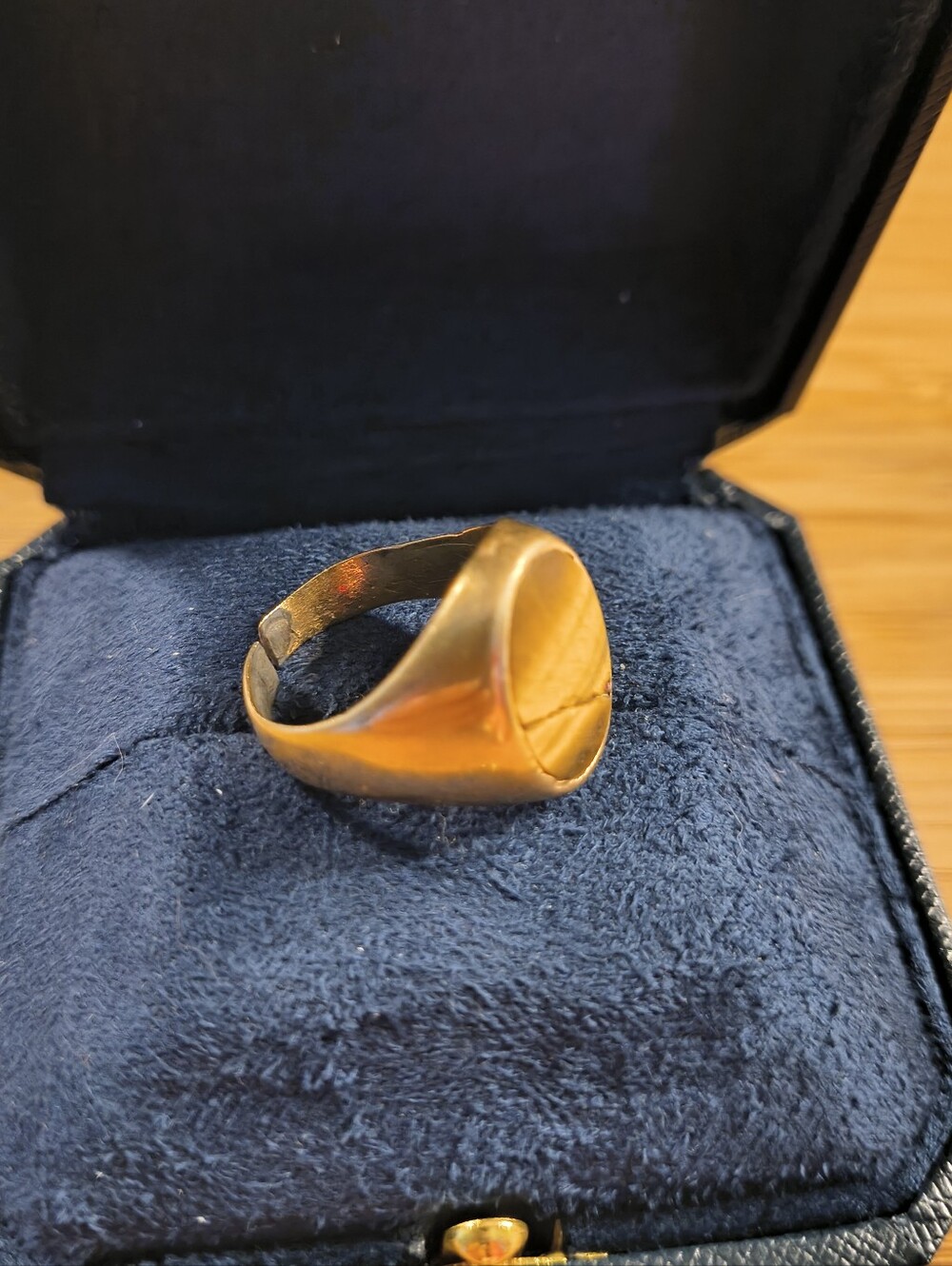 Vintage 18K Gold 750 Tiger Eye Oval Signet Ring Size 8.5 - Picture 4 of 9